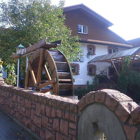 Zur Muehle Hotel Moerlenbach Bagian luar foto